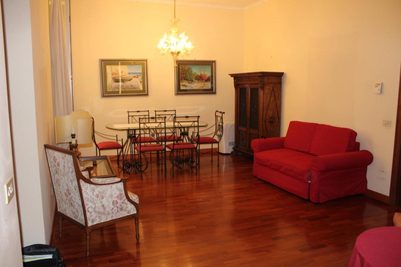 Colosseum New Charming Apartment Roma Esterno foto